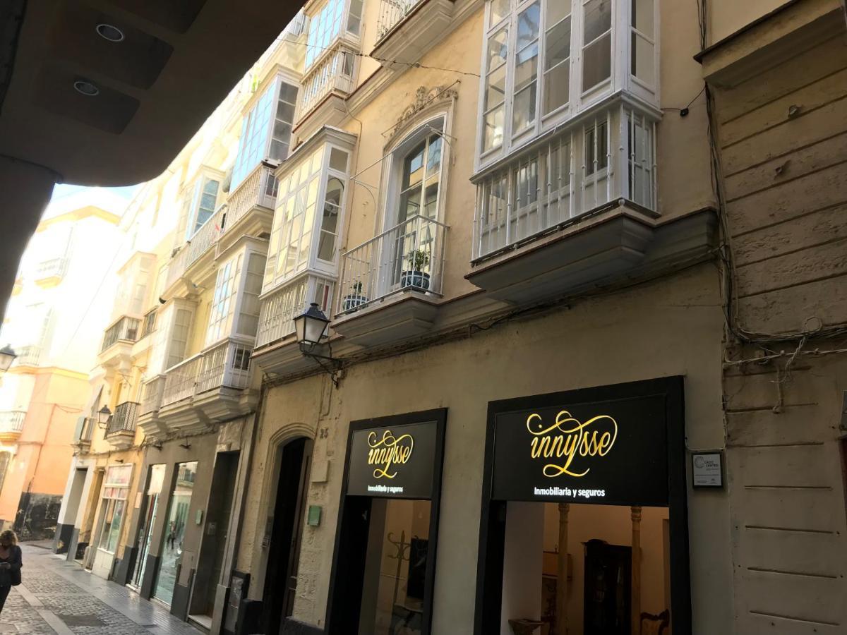 Precioso Alojamiento Con Patio Interior 카디스 외부 사진